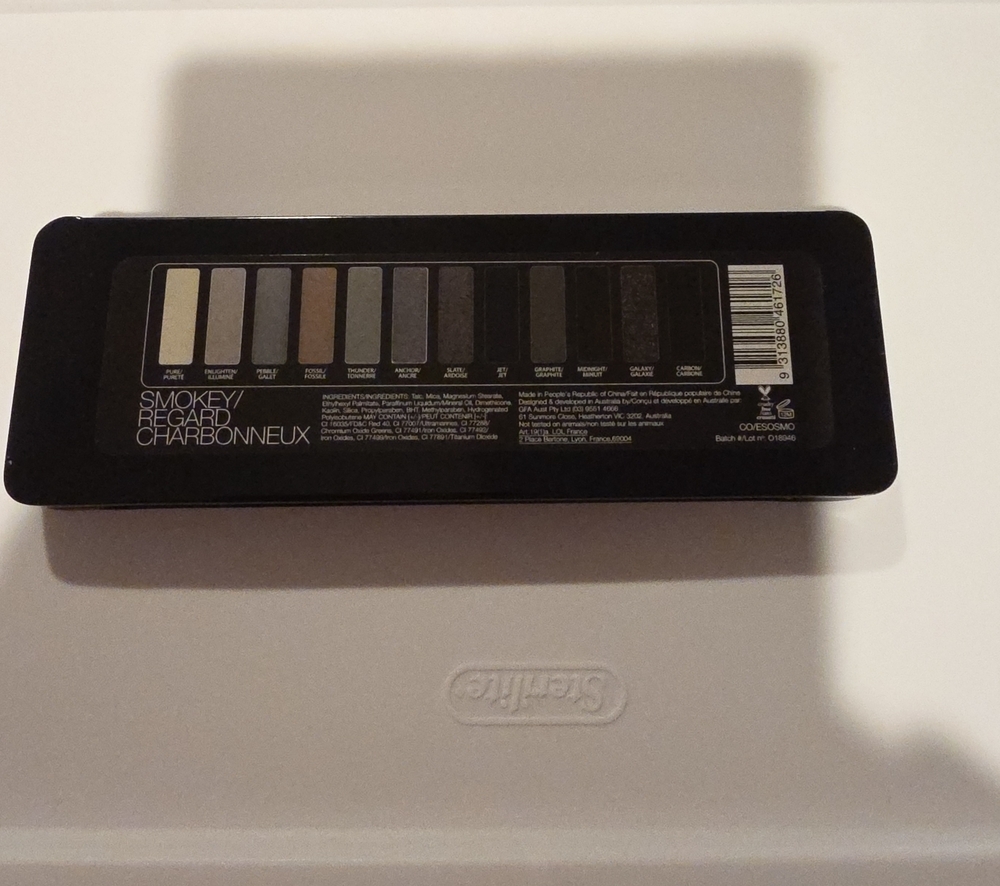 Smokey Eyeshadow Palette Neutral Black Tones